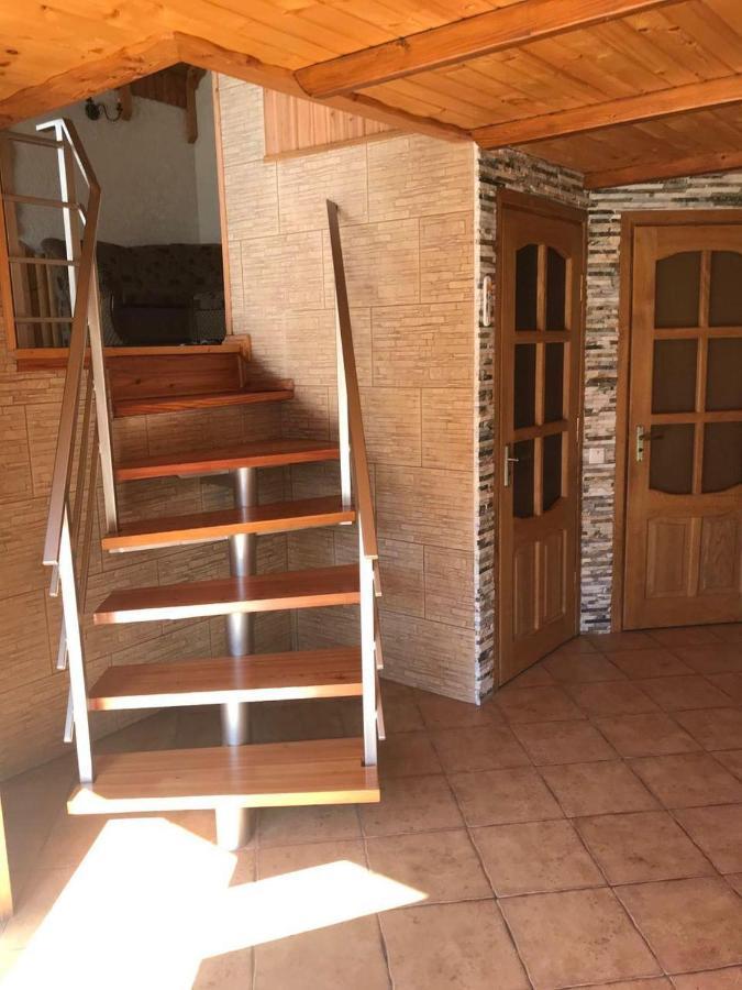 Yabluniv Vacation Home מראה חיצוני תמונה