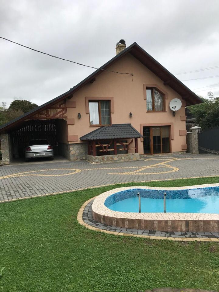 Yabluniv Vacation Home מראה חיצוני תמונה